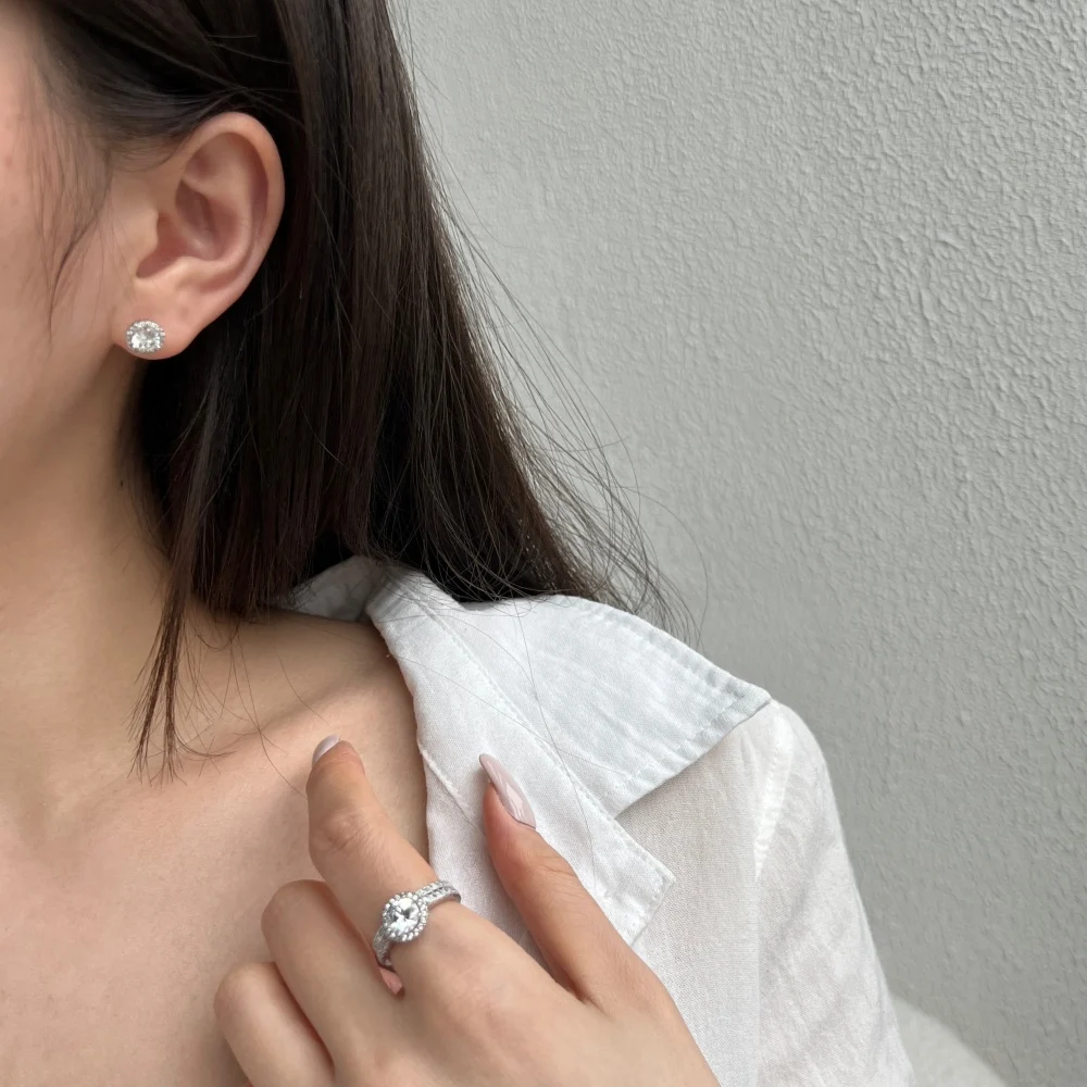 APART 0.75ct Sparkling Birthday Gift Gresent S925 Silver Hypoallergenic Rhodium Plated Zirconia Fine Fashion Stud for laday