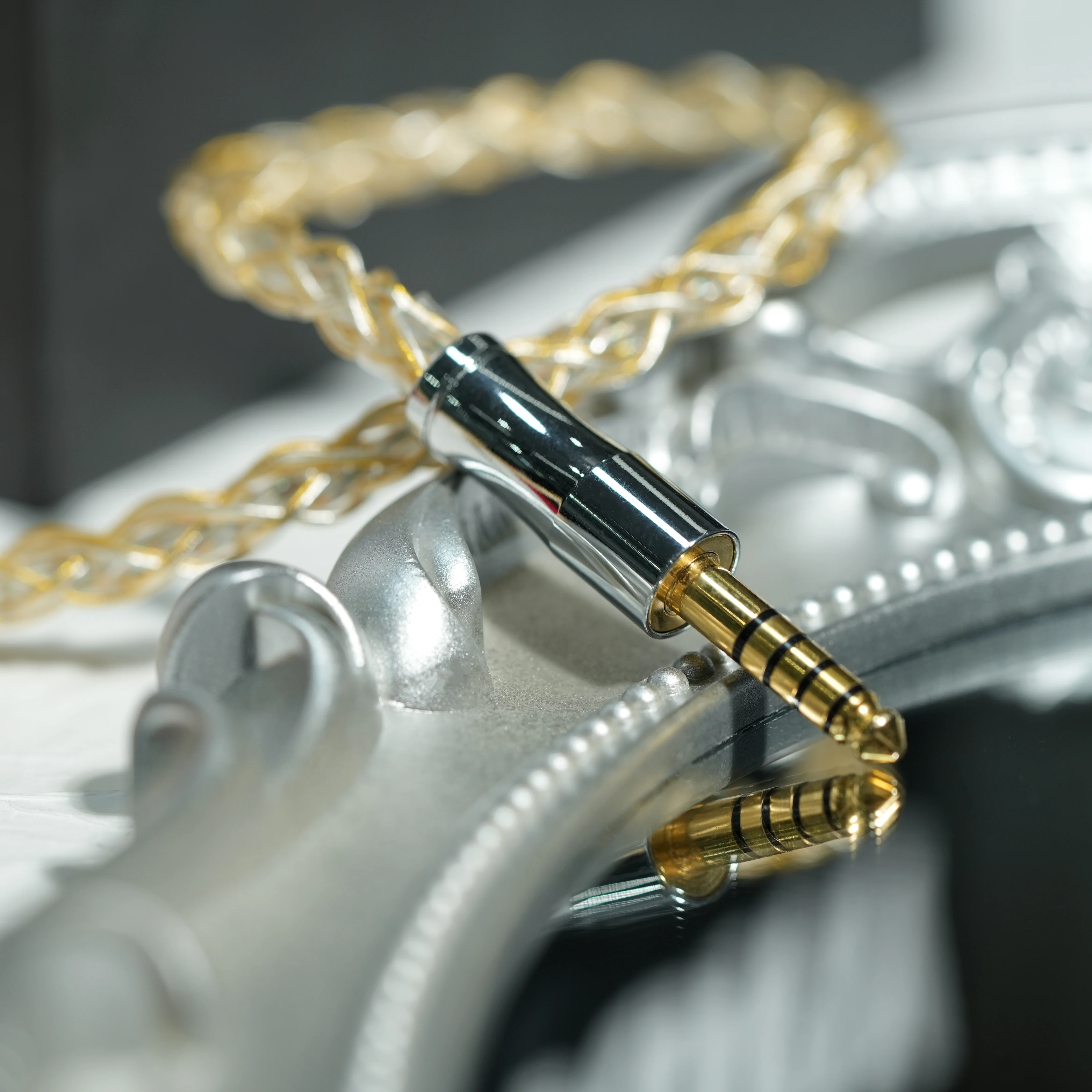 ZiSin-318 8-CoreGold silver palladium+silver foil+copper silver alloy In ear HIFI earphone upgrade cable Suitable forMK4 QKZ AKG - Image 2