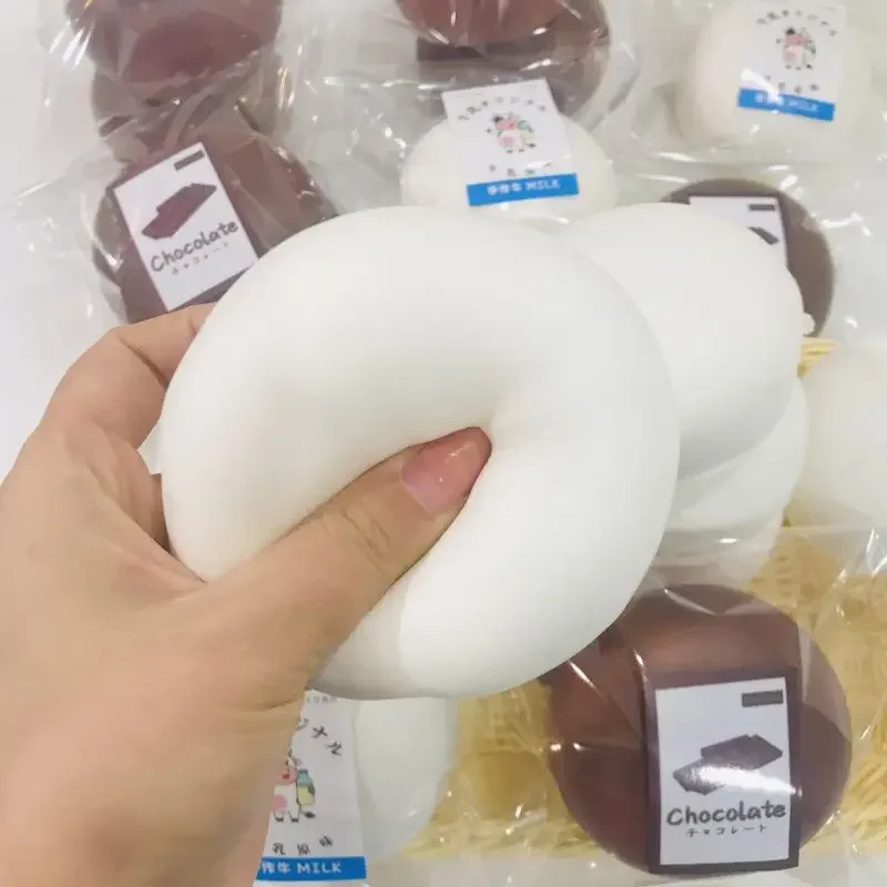 Jouet de décompression de rebond de gâteau Daifuku au lait/chocolat, jouet Squishy à montée lente