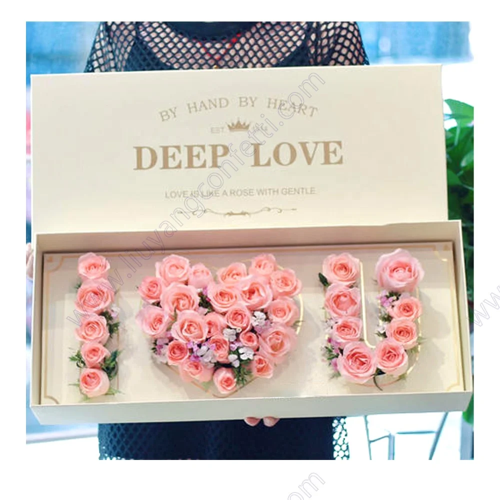

Mother's Day and Father's Day Soap Flower Gift Box Artificial Roses Valentine's Day Gift