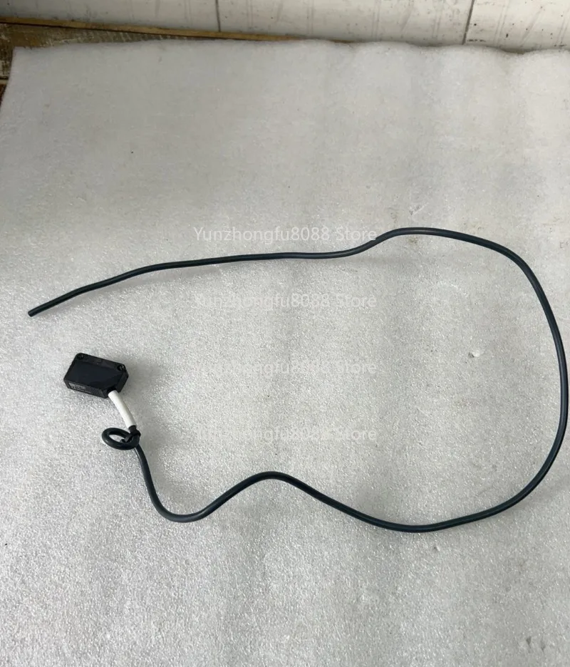 

E3Z-D81 Photoelectric Switch Disassembly Parts, Functional