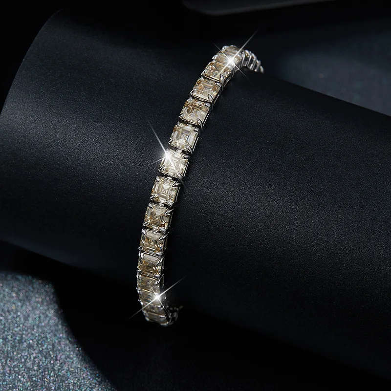 New Hip Hop Trendy 5.5mm Champagne Pagoda Cut Original Color Mosan Diamond Bracelet Unisex Unique Design Wedding Engagement Valentine's Day/Commemorative Gift Birthday Gift Anniversary Gift