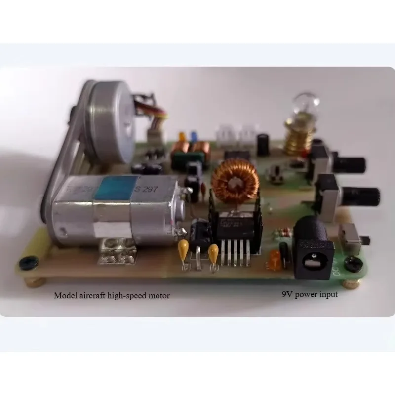 Energy conservation of AC generator small production technological invention student hand cranked power generation model
