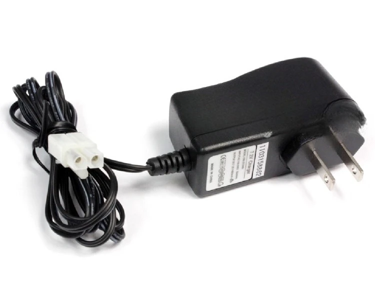 Intelligent fast charging NiMH receiver battery charger, compatible with 1/5 scale RC cars, Baja 5B (69006-2).