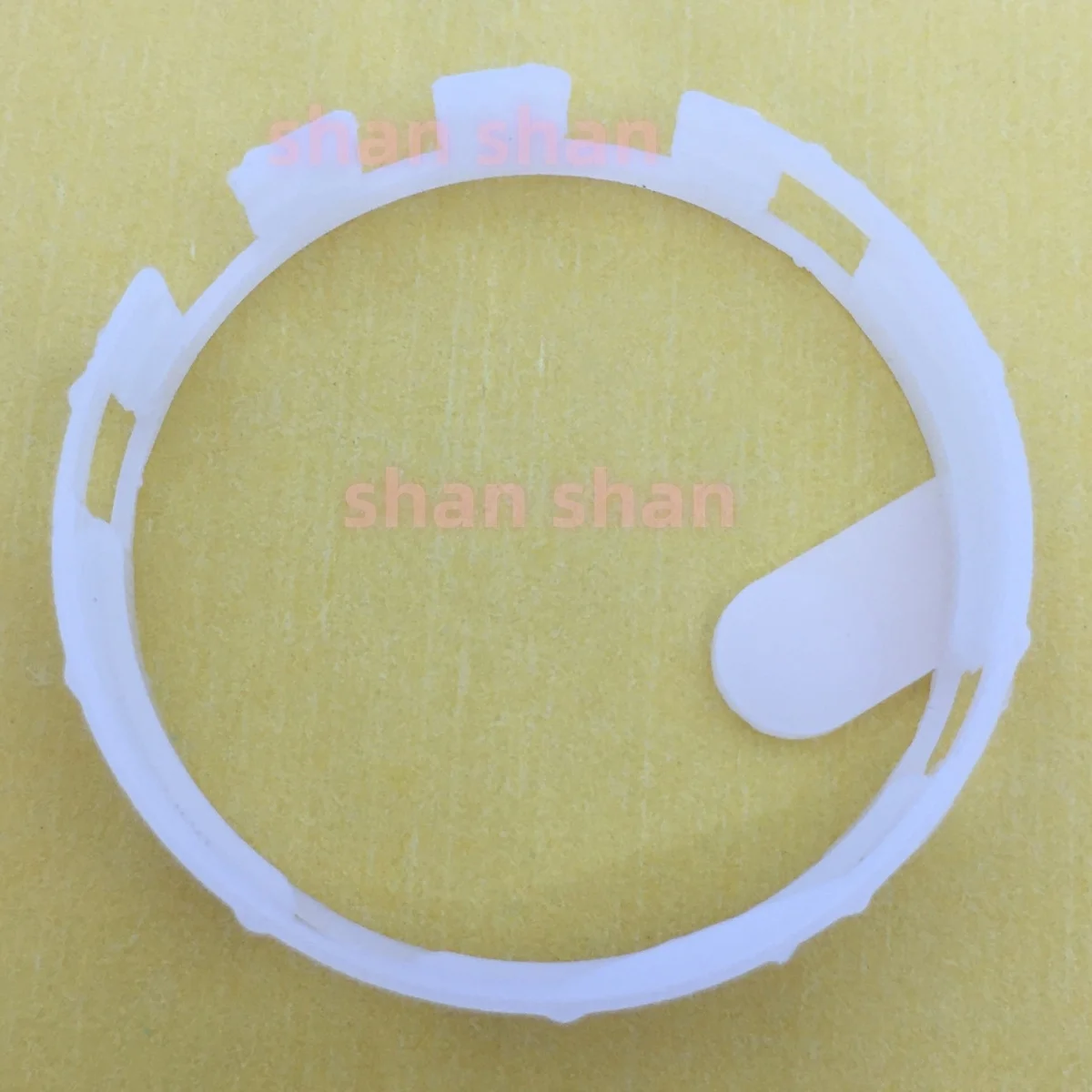 

The VK63 VK64 movement plastic ring spacer ring fits the 42mm to 42.5mm movement case Watch Case Accessories