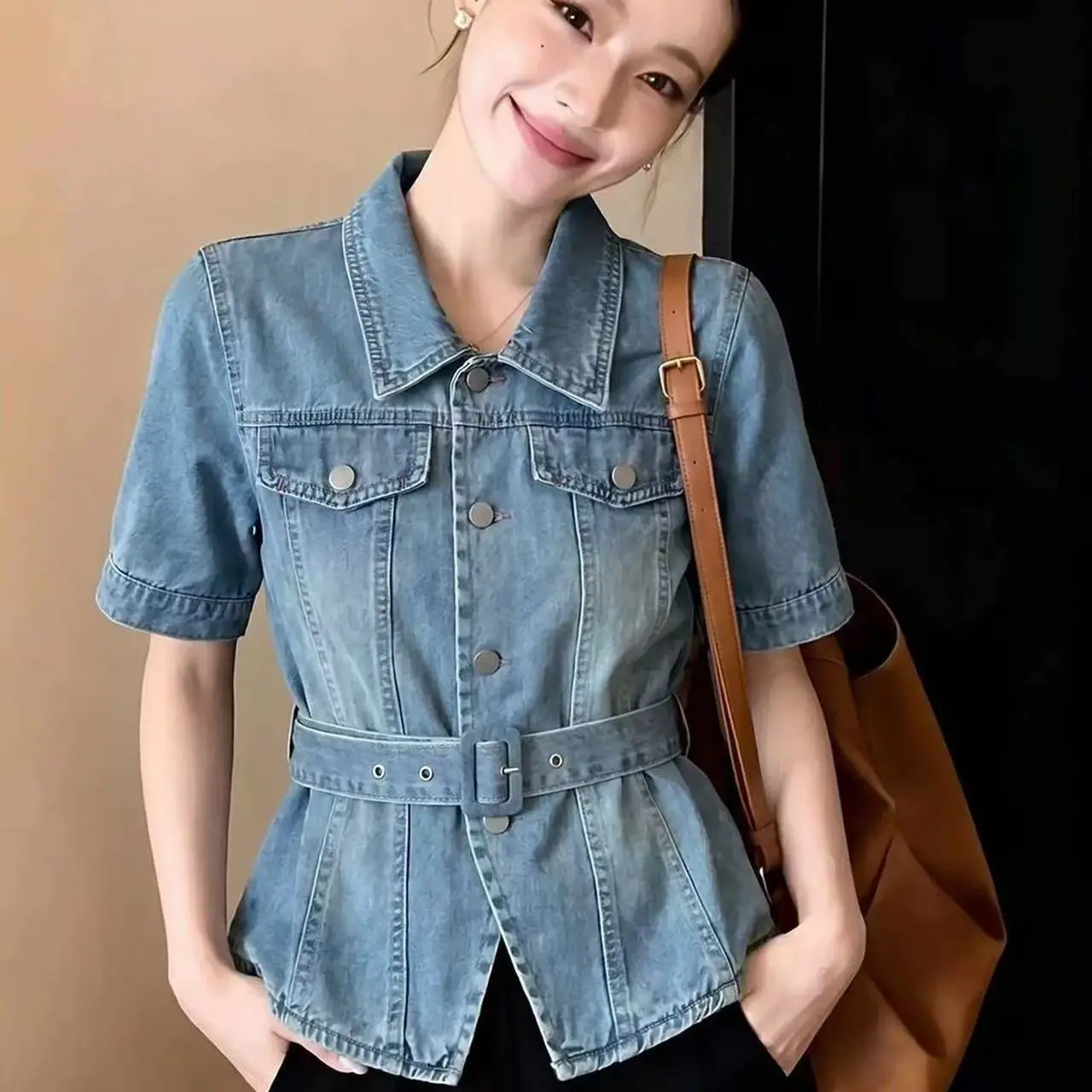 Retro style POLO collar denim shirt women's 2026 summer new models are popular this year, waist short-sleeved top