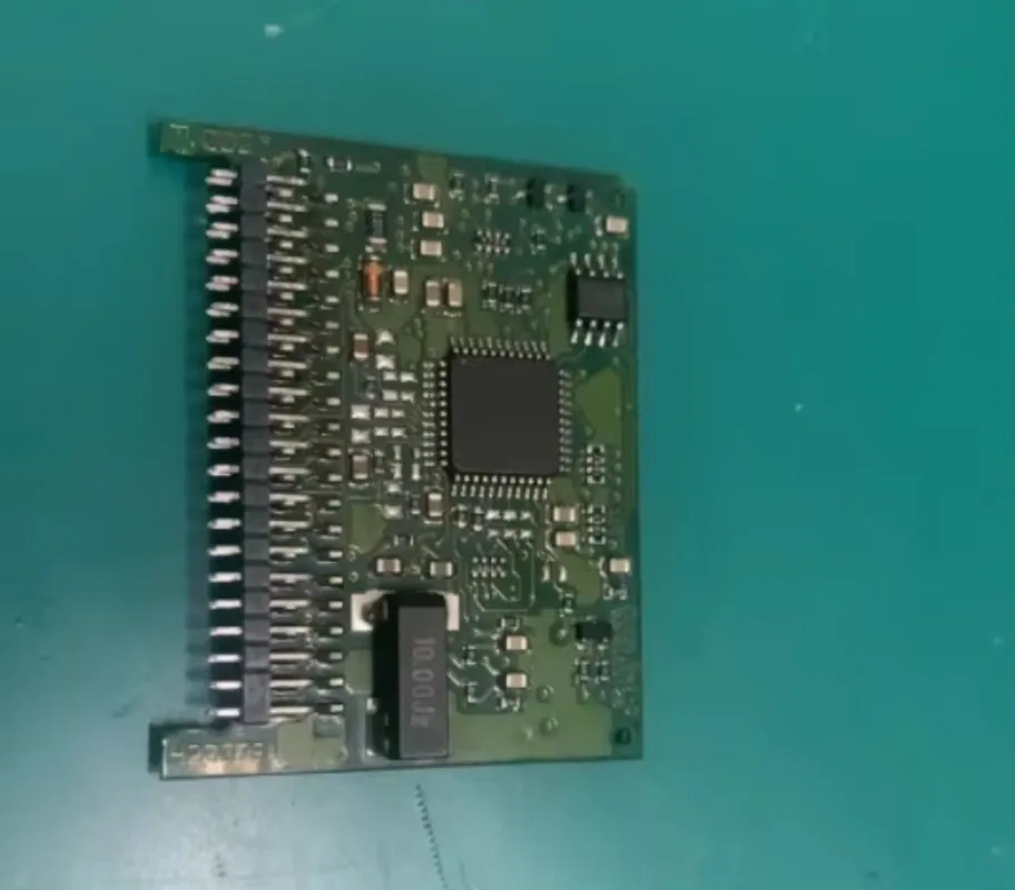 

The Board 90% New original E82EV000-0BMP
