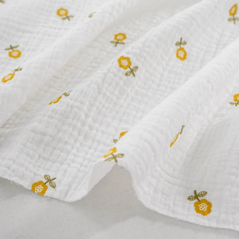 Flores Amarelas Impressão Dupla Camada Crepe Tecido Do Bebê, 100% Algodão, Gaze Macia, DIY Cobertores, Pijamas, Cama, 0,5 Jarda, 1/2 Jarda