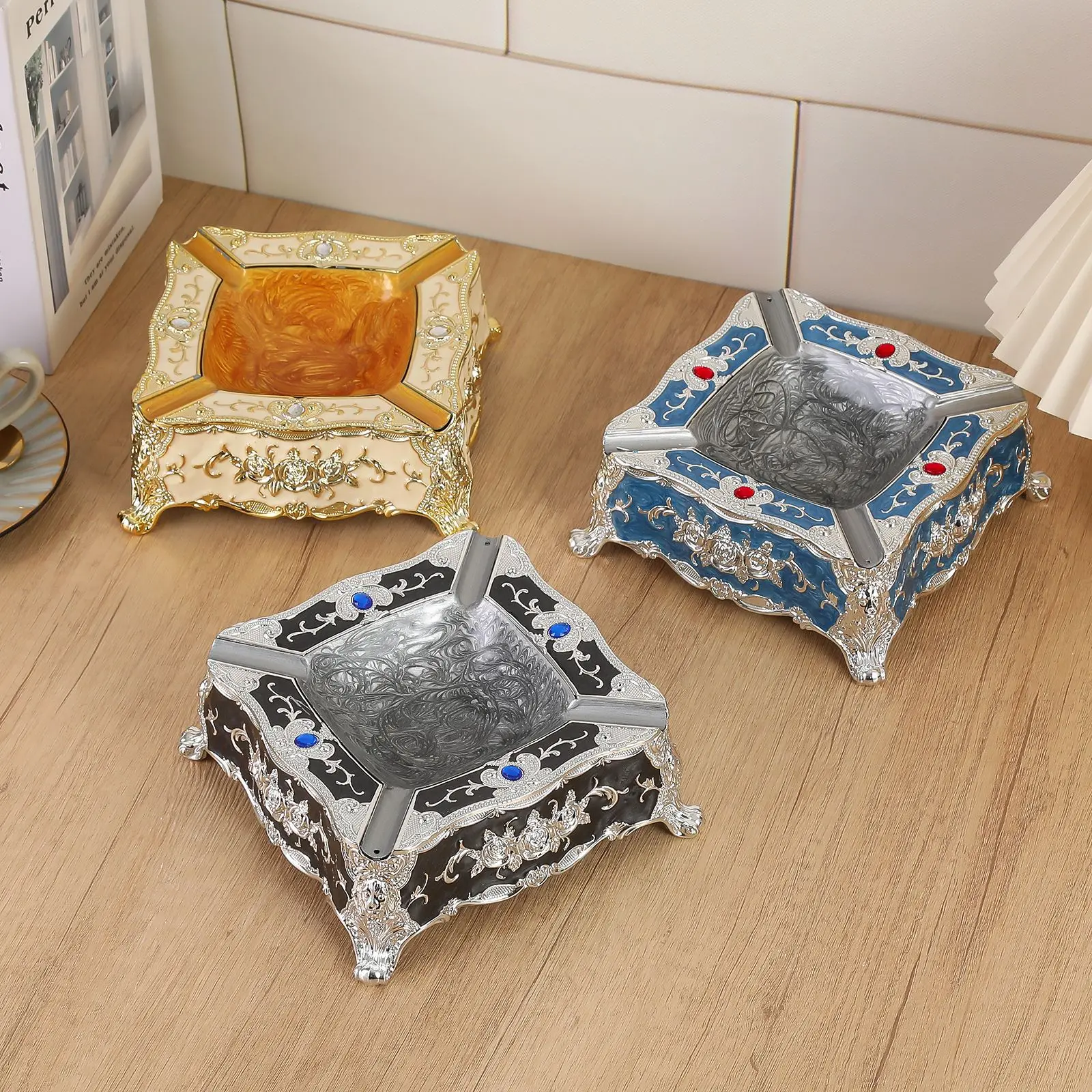 European vintage household ashtray, office atmospheric rose-lace design smoke tank, plastic shockproof ornament wholesale