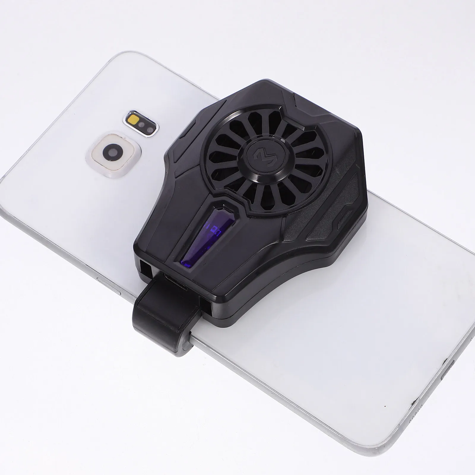 

1Pcs Semiconductor Phone Cooler ABS Alloy Mobile Gaming Cooling Clip Silent Fast Heat Dissipation for Smartphones