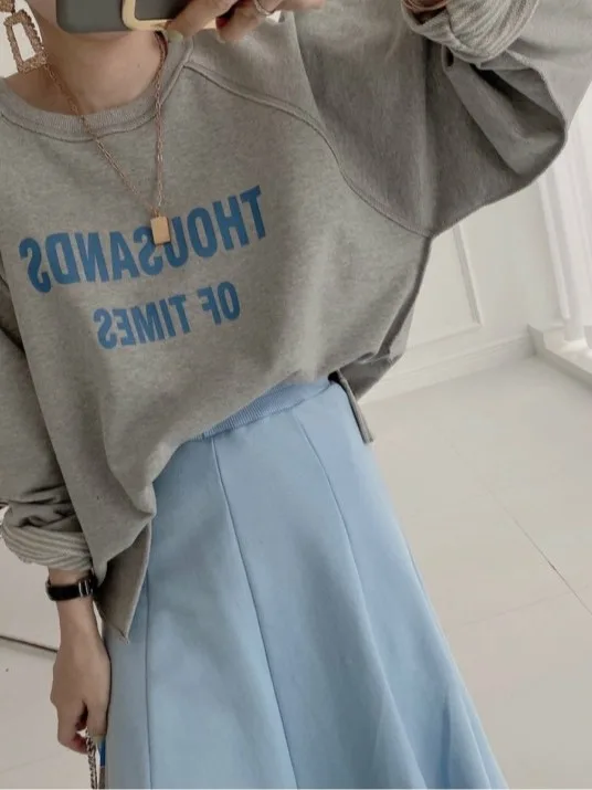 レトロシックな秋冬長袖レタートレーナーハイウエストフィッシュテールスカートセット女性のファッショナブルな多用途衣装