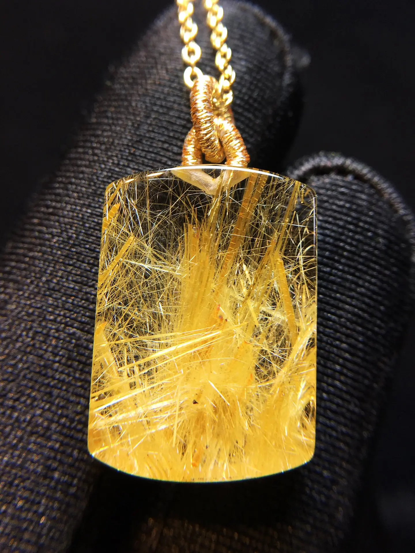 

Natural Gold Rutilated Quartz Pendant Jewelry 20.6*15.1*5.4mm Rectangle Flower Rectangle Bear Men Women Brazil AAAAAAA