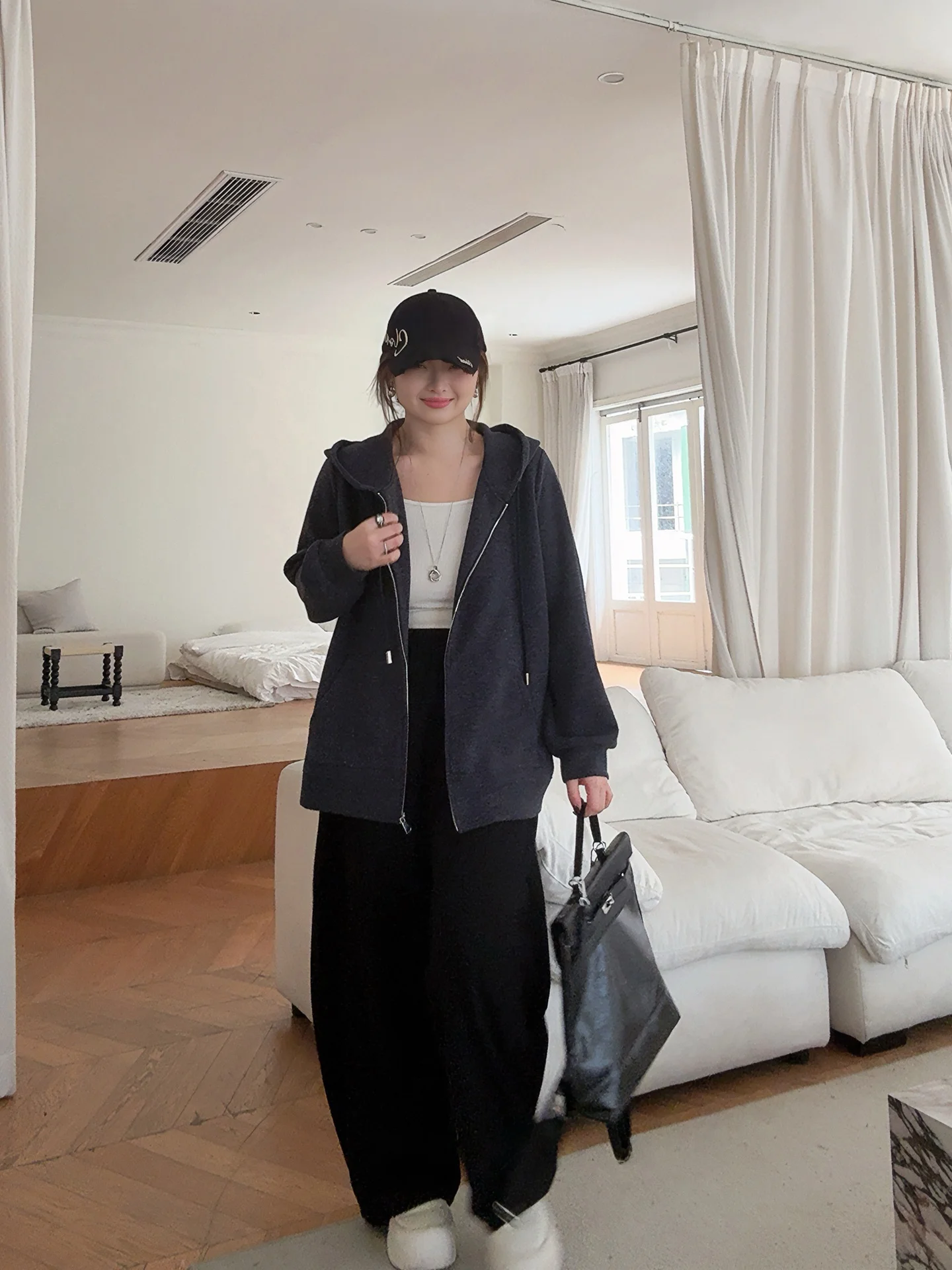 

Толстовка с капюшоном больших размеров, повседневная синяя толстовка, верхняя одежда, осенний новый удобный кардиган Miss Yang для женщин больших размеров