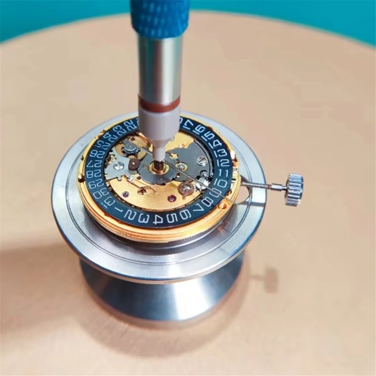 HHTL Watch Repair Watchnakers Tools Watch Movement Holder Professional Watch Movement Hands Mount Base