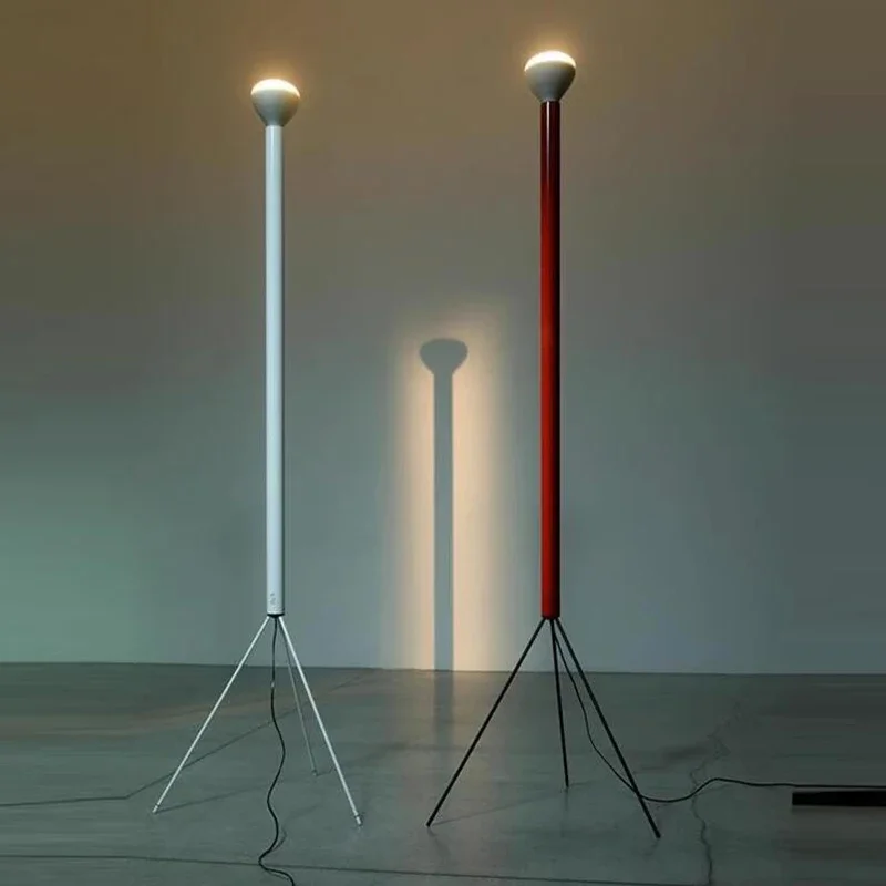 Lampa podłogowa z luminatorem nowoczesna minimalistyczna lampa do sypialni studiuje art deco obok luksusowej stojąca lampa wewnętrznej lampy