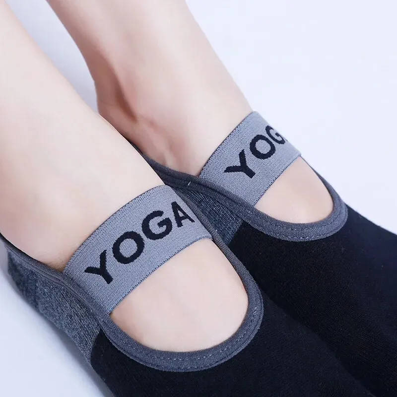 Ladies Breathable Yoga Socks Five Finger Non-Slip Silicone Pilates Gym Socks for Women Backless Fitness Ballet Dance Cotton