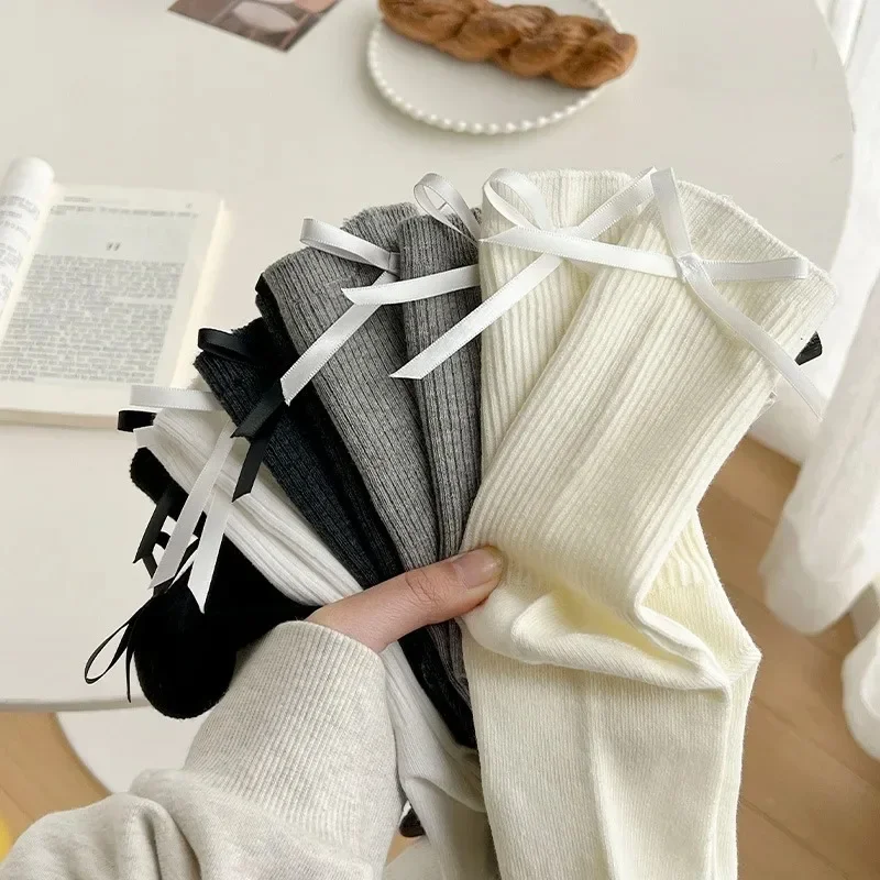 Women's Japanese JK Style Sweet Bowknot Middle-Tied Tube Socks Casual Heel Cotton Socks for Girls Black White Cotton Sports Pile