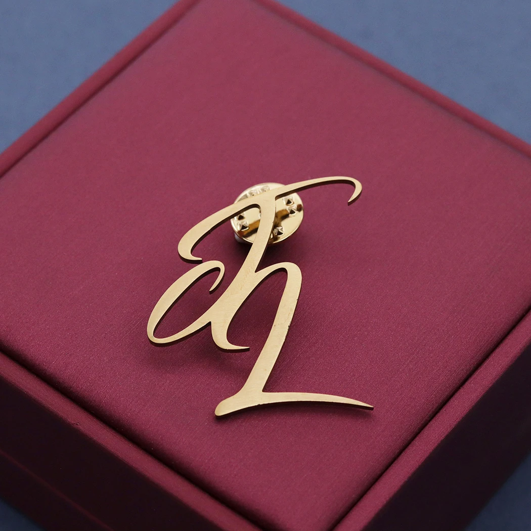 

QIAMNI Custom Name Letters Brooch For Women Men Stainless Steel Personalized Pins Badge Nameplate Brooch Jewelry Birthday Gifts