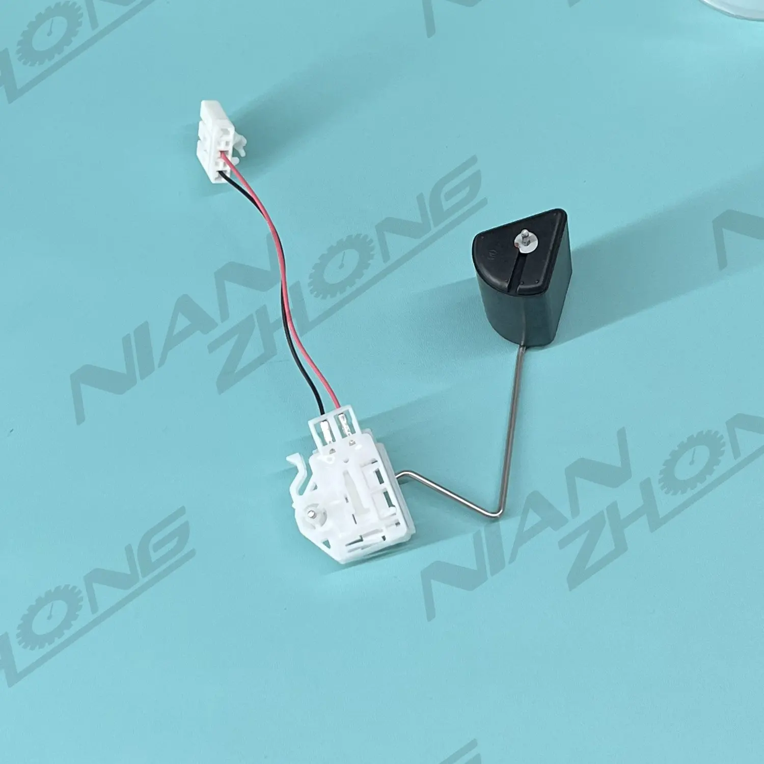Fuel Level Sensor 83320-02010 For Toyota Corolla Matrix ZRE142