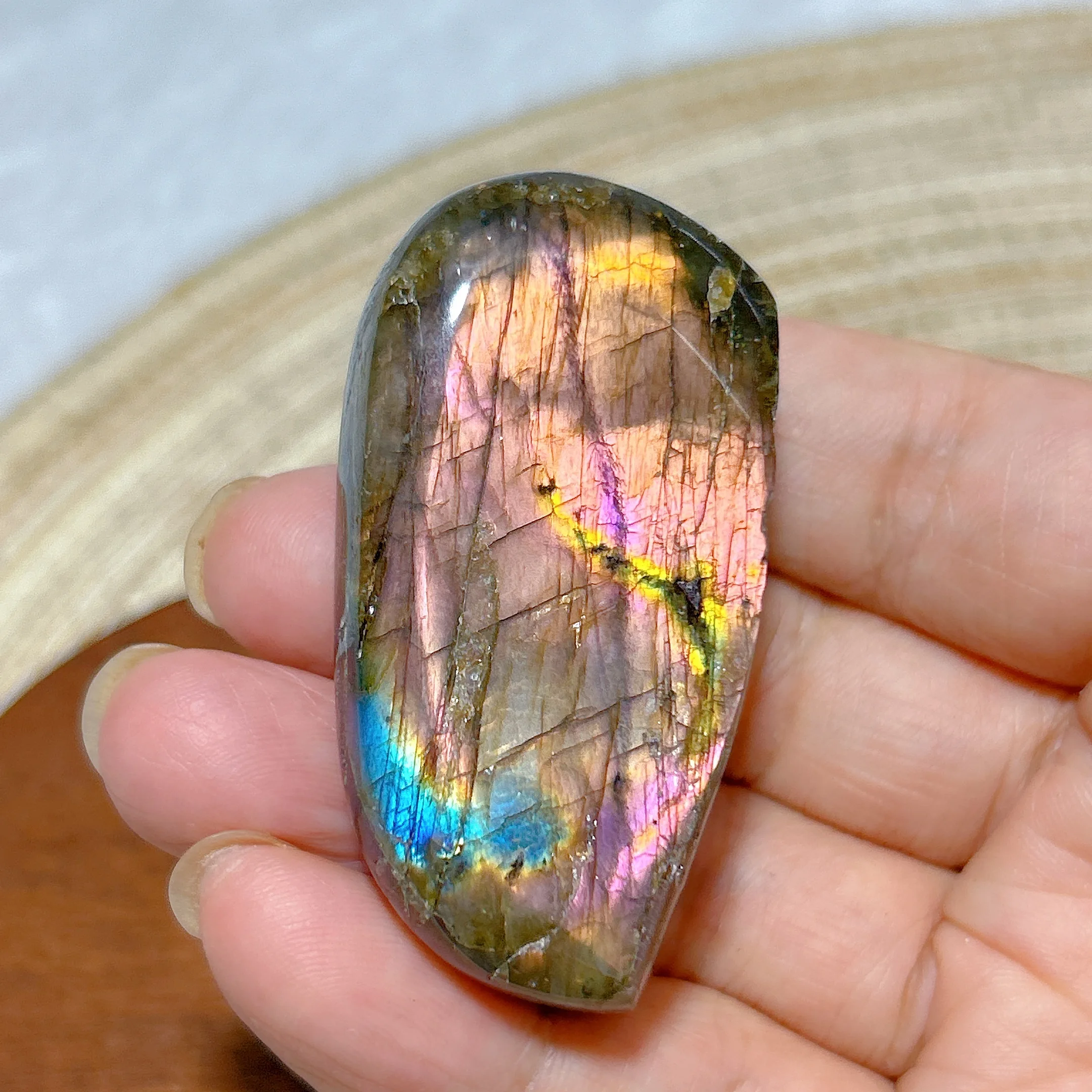 Natural Crystal Purple Rainbow Labradorite Free Form Flashy Healing High Quality Gemstone Mineral Energy Home Decorations Gift