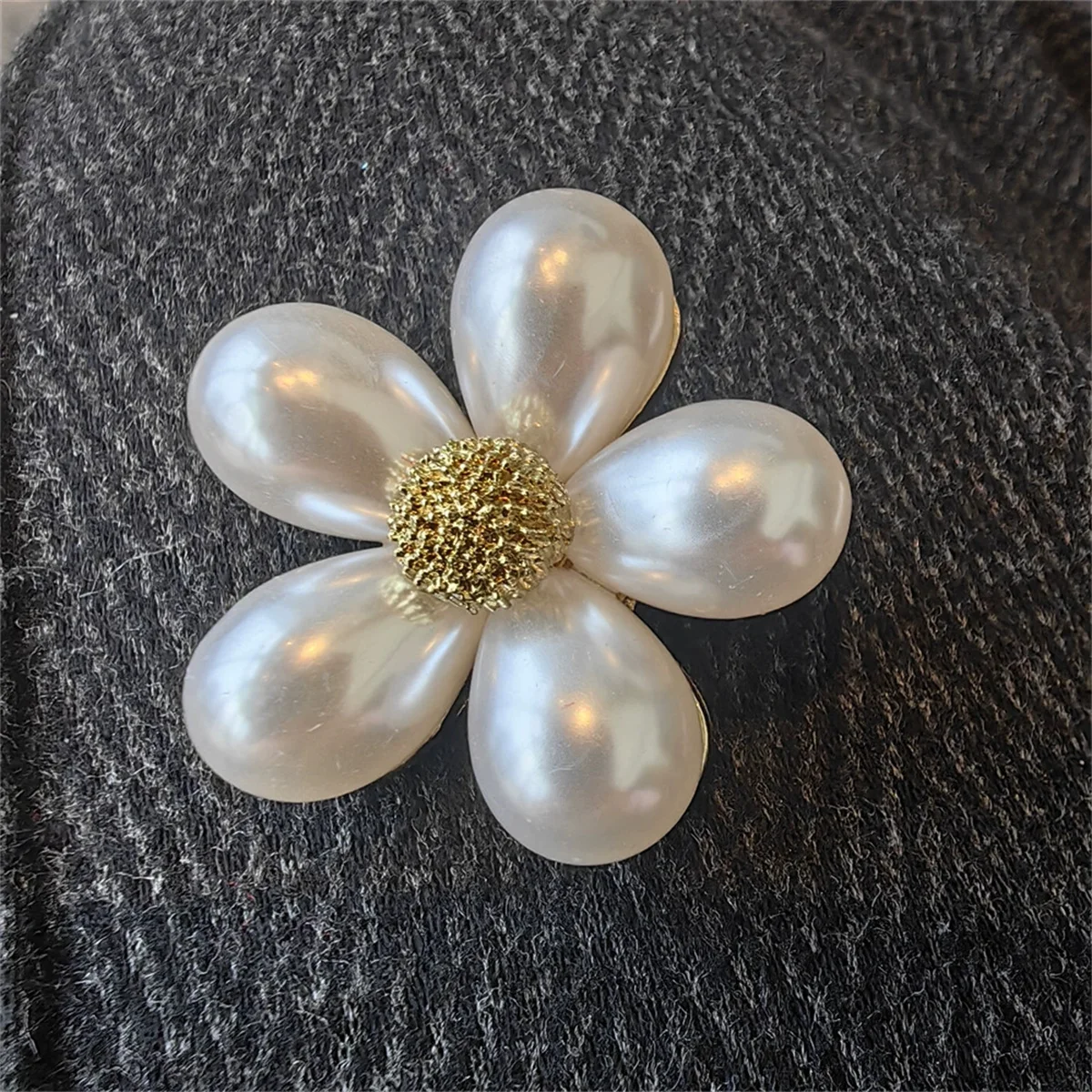 1Pc Fashion Mini Flower Brooch Female Literary Style Personalized Pin Creative Exquisite Kawaii Jewelry Accessories Party Gift