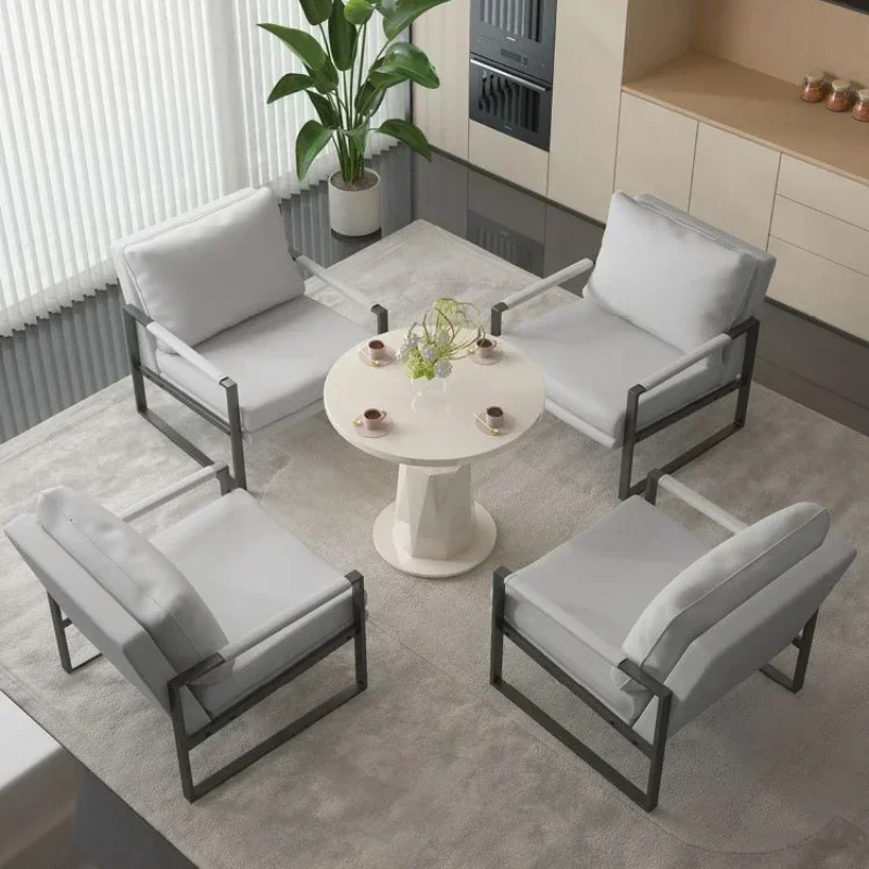 Fauteuil de relaxation nordique en fer forgé, style luxe léger, pour balcon, chambre, salon, idéal pour la négociation, design minimaliste