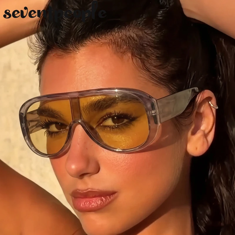 

2026 Trendy Y2K Futuristic Shield Sunglasses Women Oversized Black Frame Yellow Lens Cyber Punk Hip Hop Driving Shades Eyewear