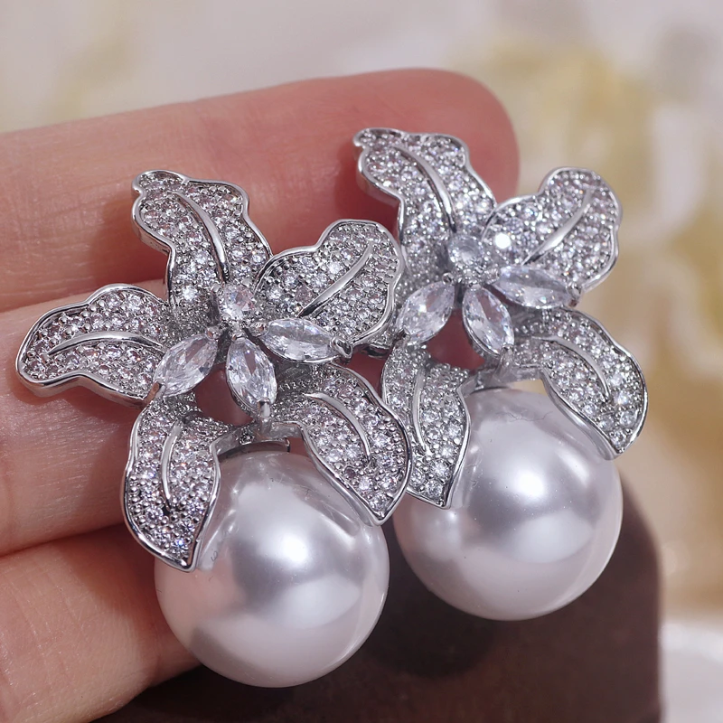 Elegant Imitation Pearl Big Stud Earrings Luxury Sparkling Zircon Crystal Flower Earrings for Women Female Wedding Party Jewelry