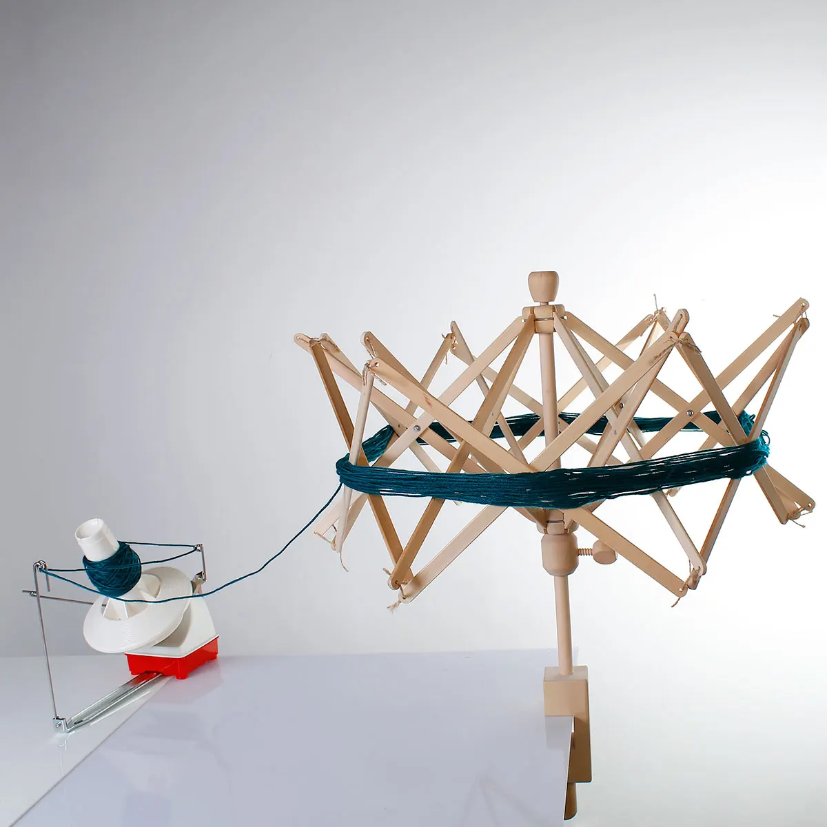 Umbrella Shape Wooden Swift Yarn Thread Fiber String Wool Winder Holder Hand Knitting Craft Tools For Patchwork DIY Accessories