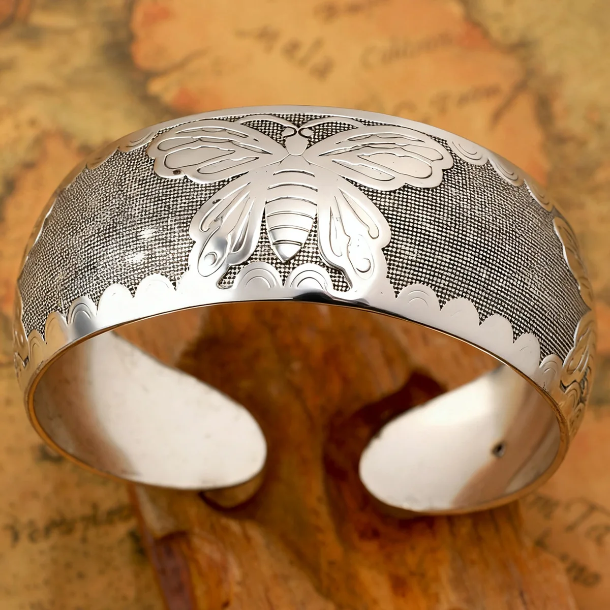 Meetvii New Tibetan Silver Wide Cuff Bracelet Women Vintage Ethnic Style Open Bangle Dragon Phoenix Butterfly Floral Polka Dot