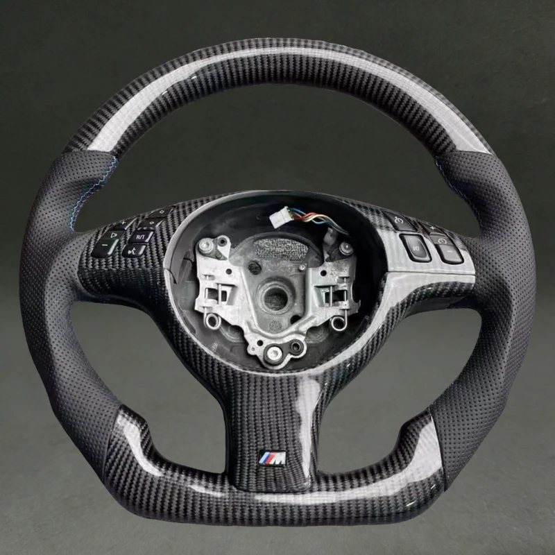 

Руль из черного карбона с перфорированной кожей для BMW E46, спортивный руль из настоящего карбона для E46, с плоским дном, DIY, новинка