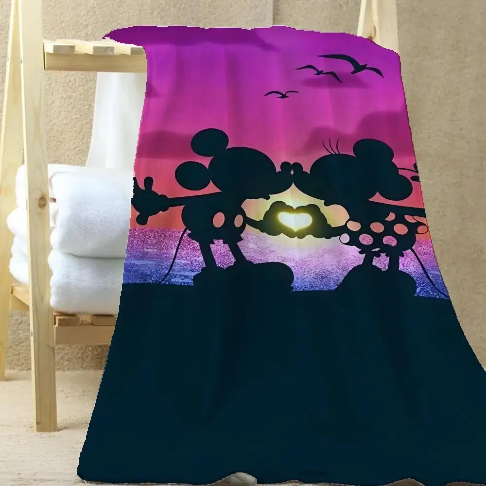 

Mickey and Minnie's Love Throw Blanket Aesthetic Art Flannel Blanket Portable Home Travel Camping Sofa Picnic Thickening Flanne