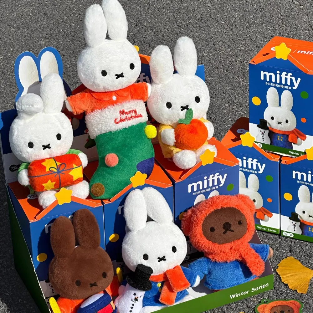 Nowa Seria Blind Box Miffy Zimowa Oryginalna Kawaii Boris Zawieszka Urocza Lalka Brelok Ozdoba Prezent dla Pary Figurka Zabawka