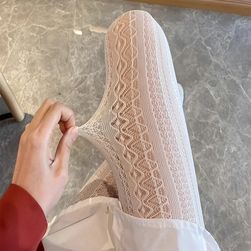 مثير أبيض أسود لوليتا جوارب جوفاء الدانتيل شبكة القاع جوارب طويلة اليابانية القوطي الأزهار الروطان تخزين الجوارب الكلاسيكية الساخنة