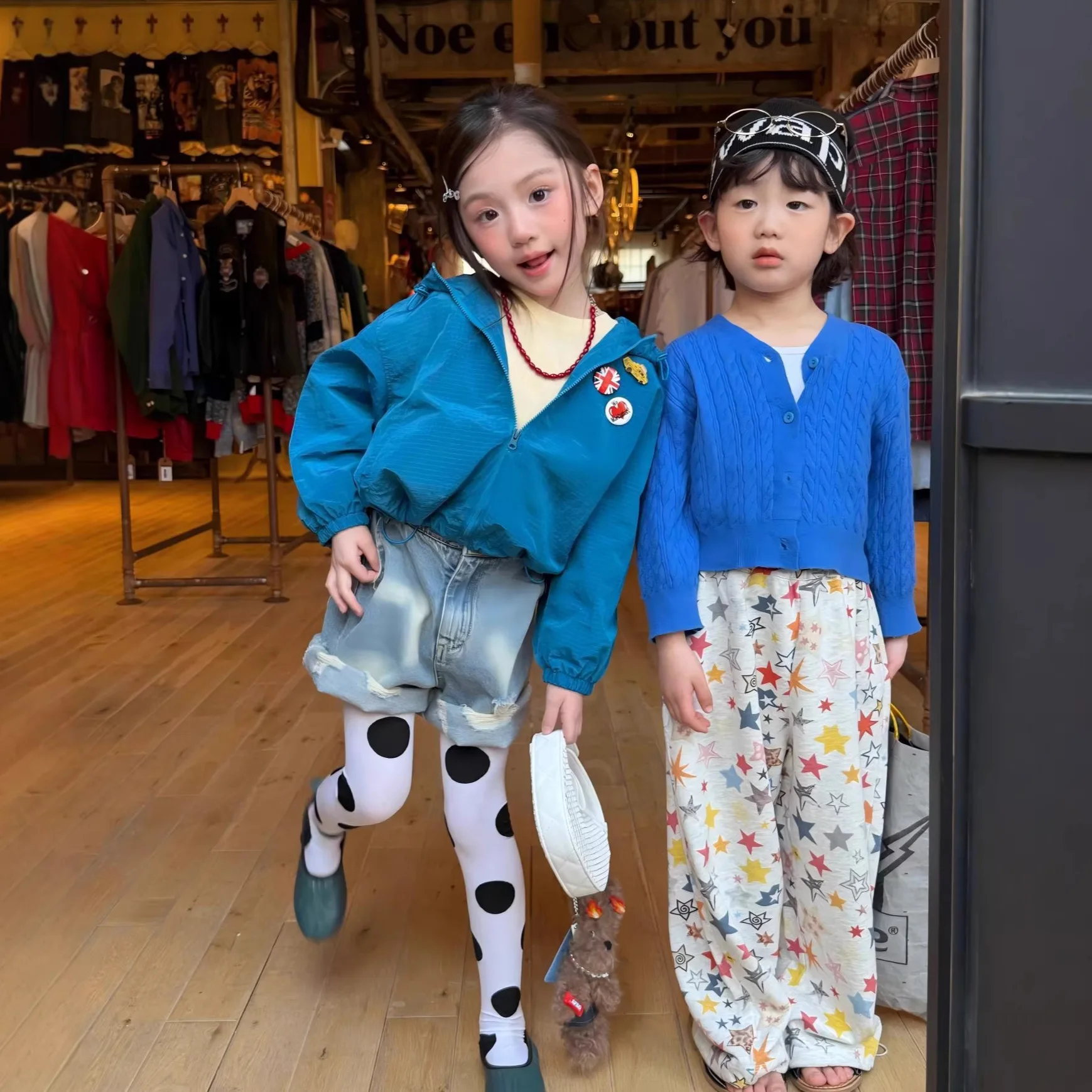 Girls Suit 2026 Spring and Summer New Childrens Clothing Korean Girl Baby Twist Cardigan Five-point Star Guard Pants Two Sets