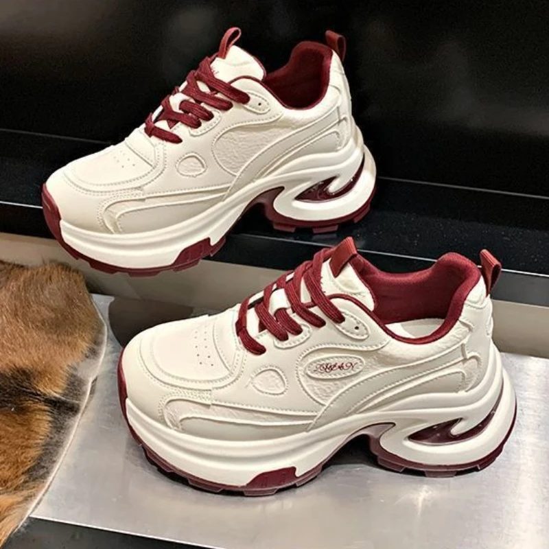 النساء الارتفاع زيادة منصة سميكة وحيد أبي أحذية ل Petite 2025 الربيع الساخن بيع تنوعا أحذية رياضية غير رسمية الرجعية