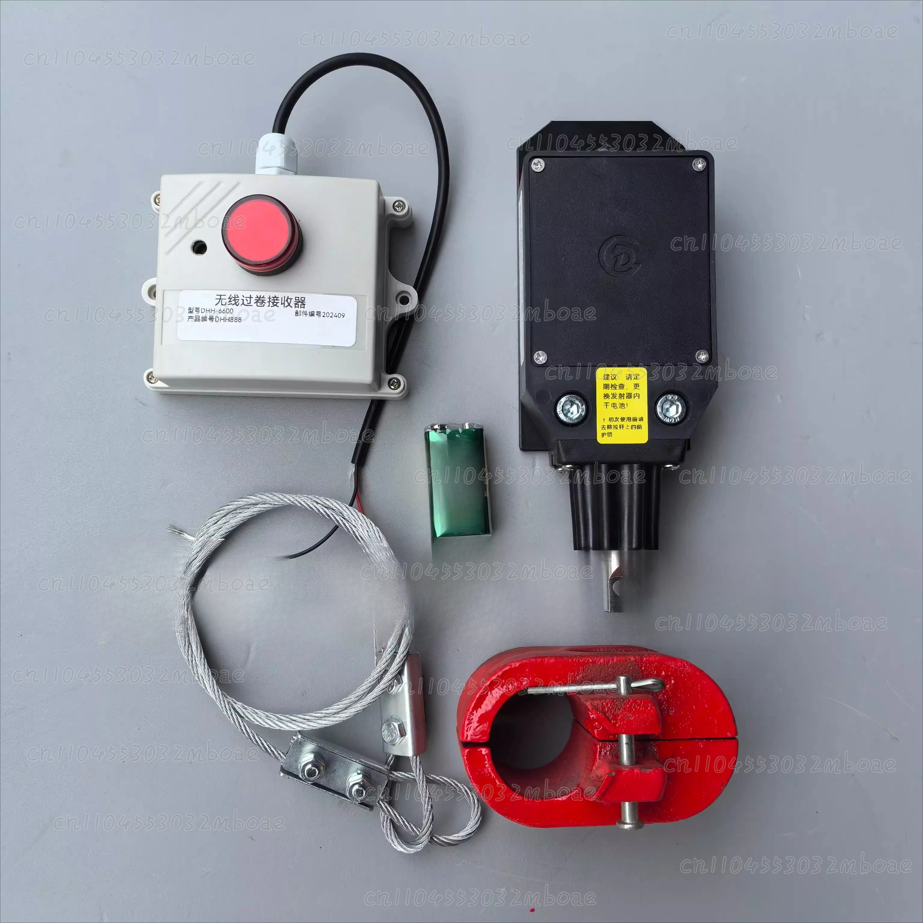 

Бортовой кран со встроенным беспроводным ограничителем, предохранителем от перекатки и противовесом для троса