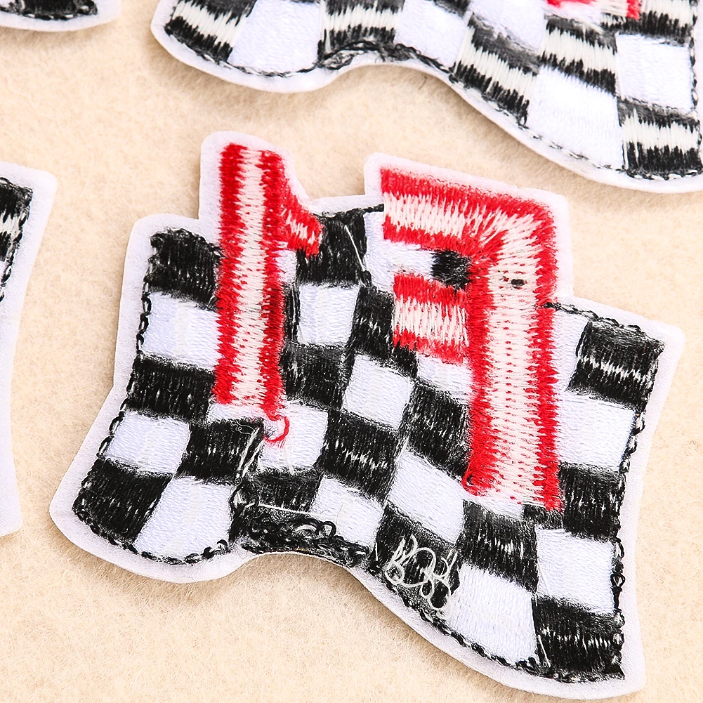 2pc Racing Car Victory Flag Applique Cool Embroidery Patches Iron Transfer for Fabric Decor Club Contest Clothes Badge Accessory