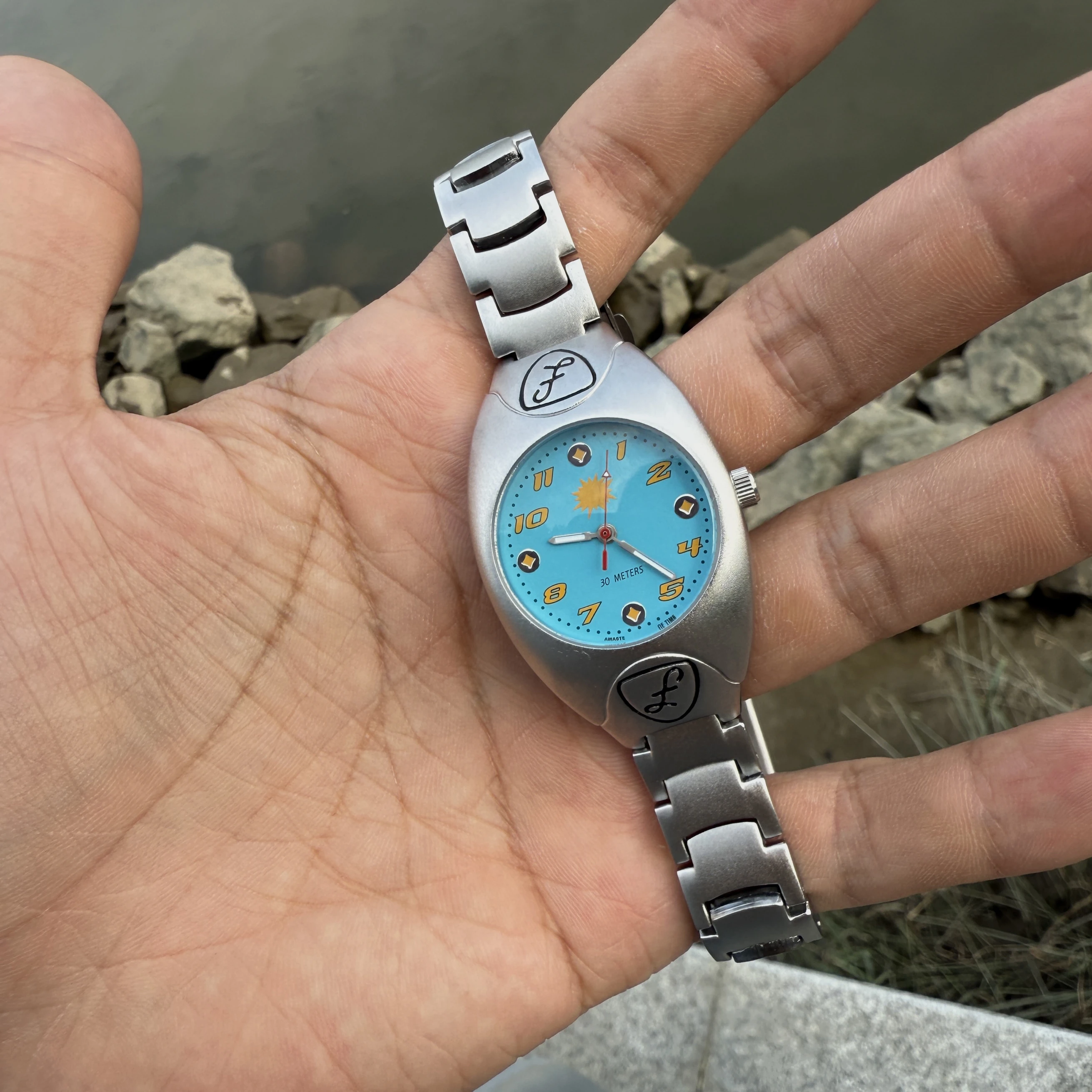 2025 new original Vintage antique watches metal strap quartz watch multi-colour spark shape dial unisex watches