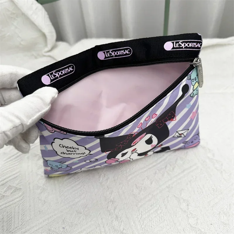 Cartoon Kuromi Bolsa de maquiagem para meninas, bolsa de pano Hello Kitty Mymelody, armazenamento impermeável, bolsa de mão Change Key, 20*15cm