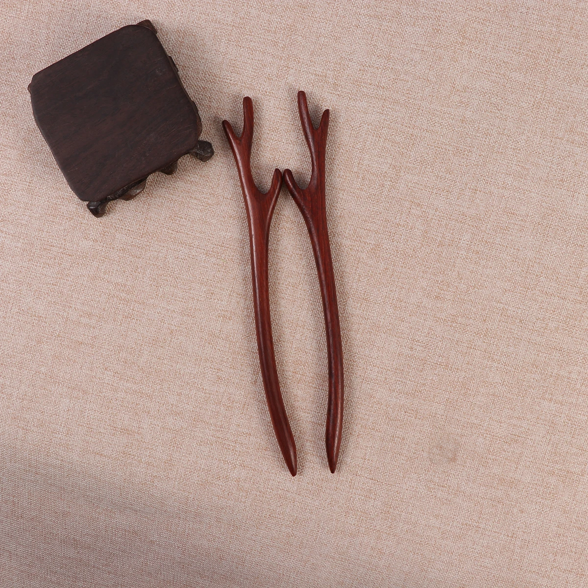 

2 Pcs Sandalwood Hairpin Handmade Headdress Wooden Clasp Vintage Girl Accessories
