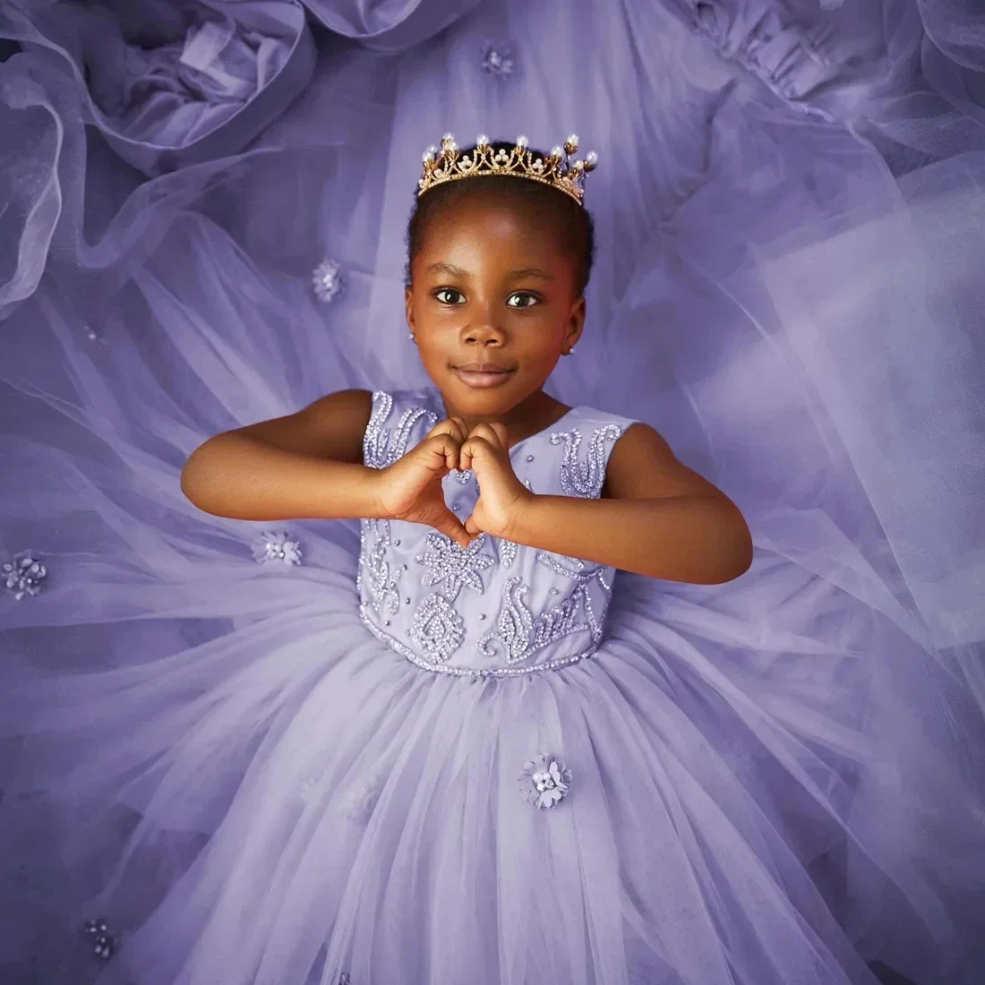 

Customized Lavender Flower Girl Dress For Wedding Appliques Sequins Floor Length Kids Birthday Party First Communion Prom Gown