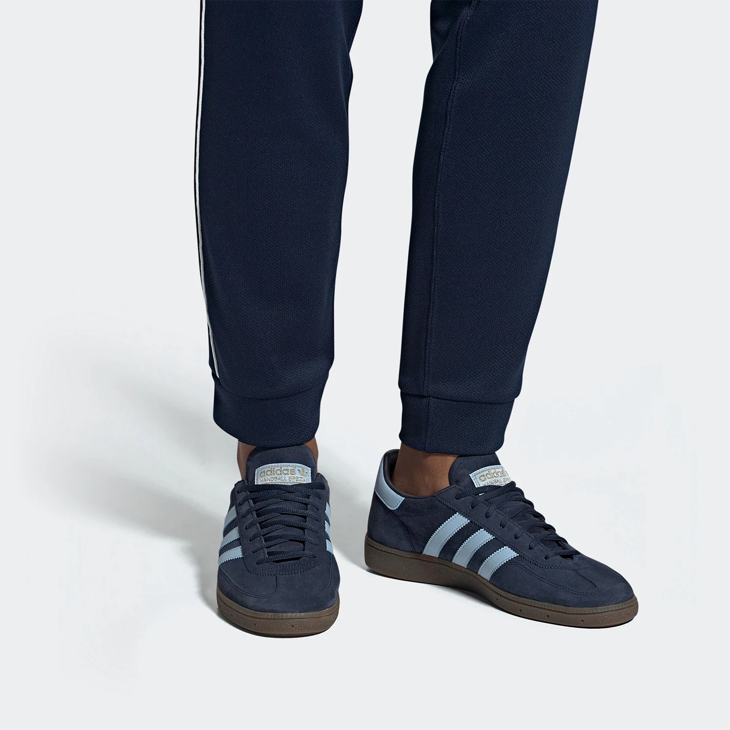 

Официальные мужские и женские спортивные низкие кроссовки Adidas Spezial Clover BD7633