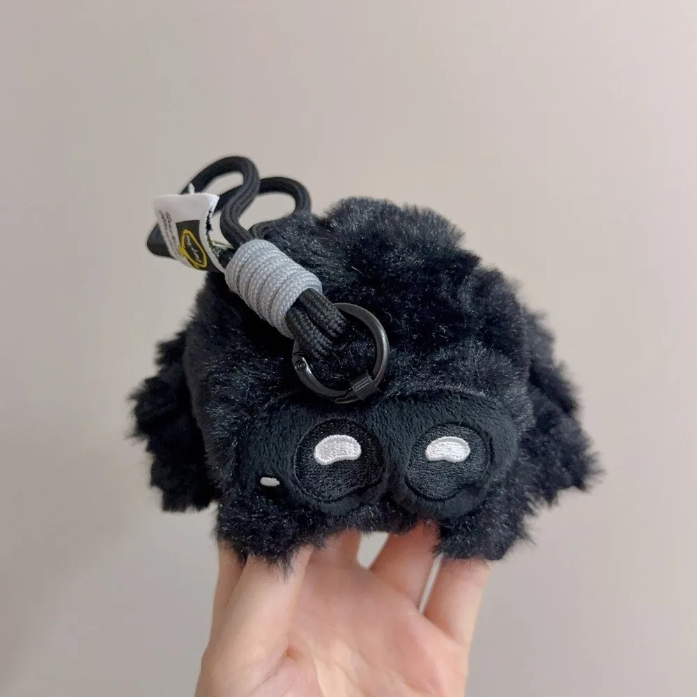 Furry Simulated Spider Keychain Realistic Faux Rabbit Fur Spider Figurine Ornament Cute Soft Spider Plush Pendant Bag Decoration