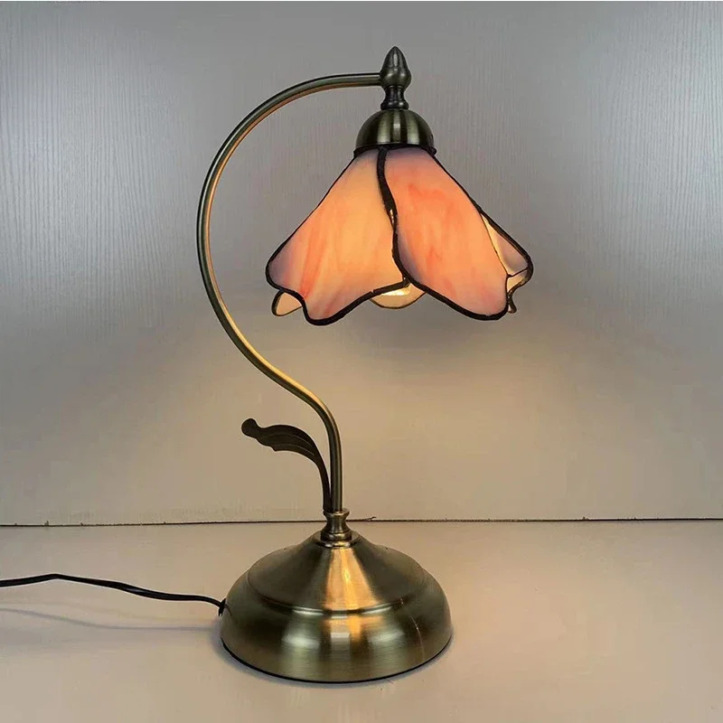 8 Inch 20cm Stained Glass Shade Tiffany Vintage Desk Lamp