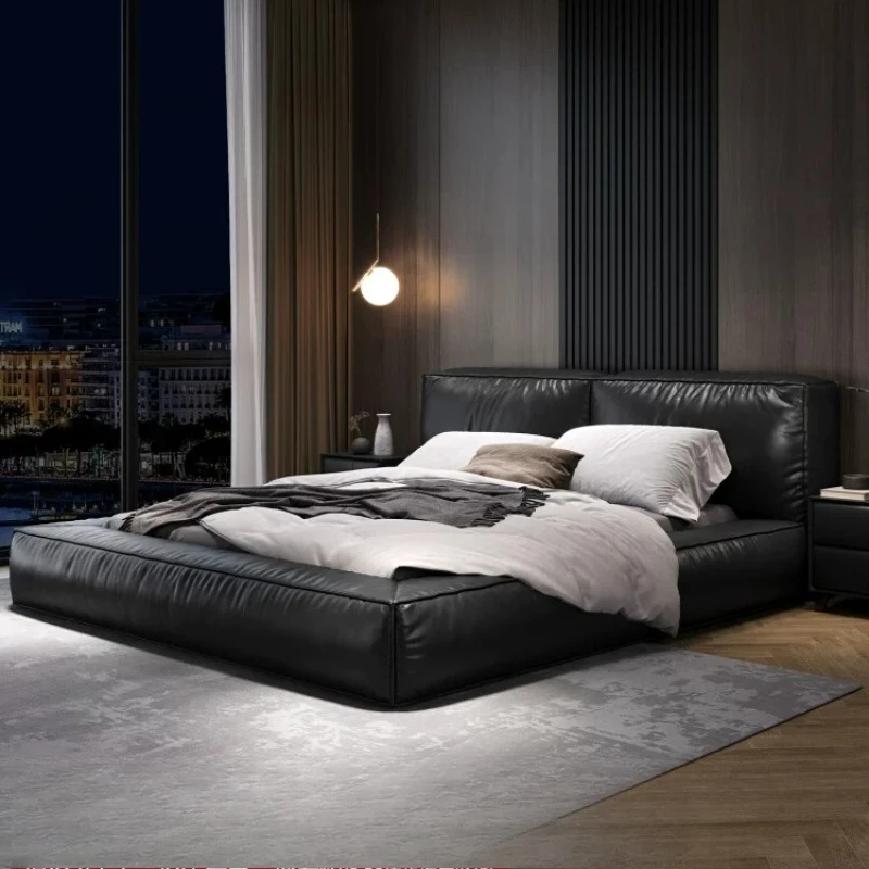 

Large pleated tofu block leather bed modern simple Italian minimalist master bedroom large villa light luxury wedding bed