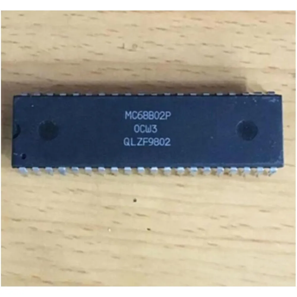 MC68B02P    MC68B02    DIP40   (Product quantity: 10 pieces)