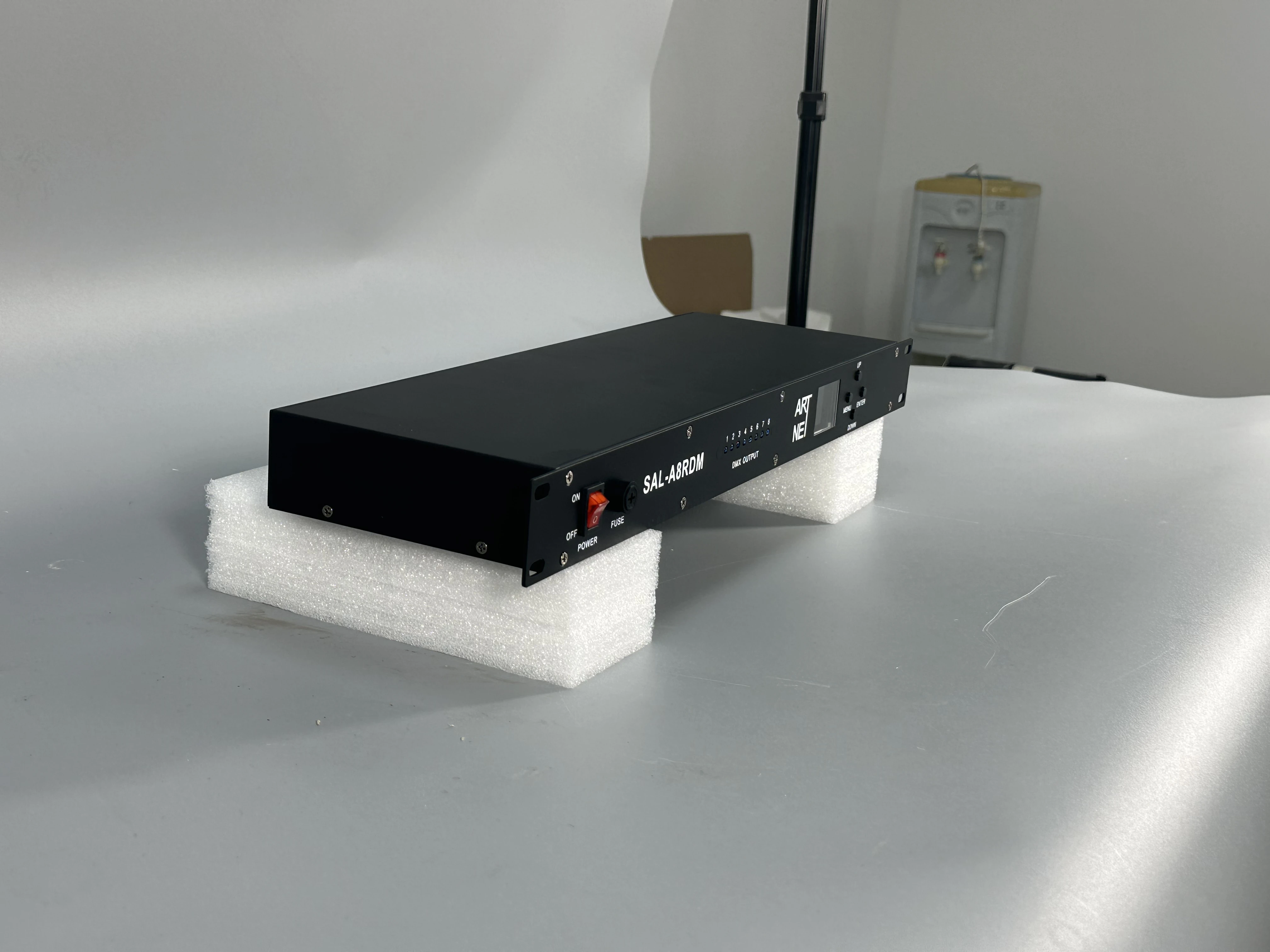 SANNEW-Convertisseur Dmx Artnet et amplificateur DMX avec RDM, contrôleur d'éclairage 8 ports, sortie 8x512, 4096 canaux, 1 pièce