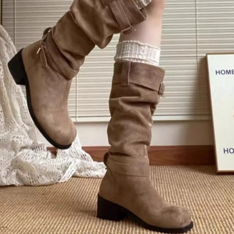 

Новые модные коричневые длинные сапоги в стиле ретро с круглой головкой, зима 2025, нефланельные простые женские теплые женские корейские сапоги на толстом каблуке