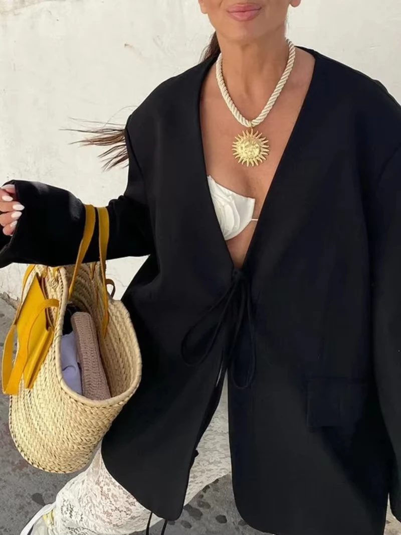 

Повседневный черный блейзер оверсайз для женщин с V-образным вырезом, бантом и карманами, свободный крой, модная уличная одежда 2026 года, женская верхняя одежда